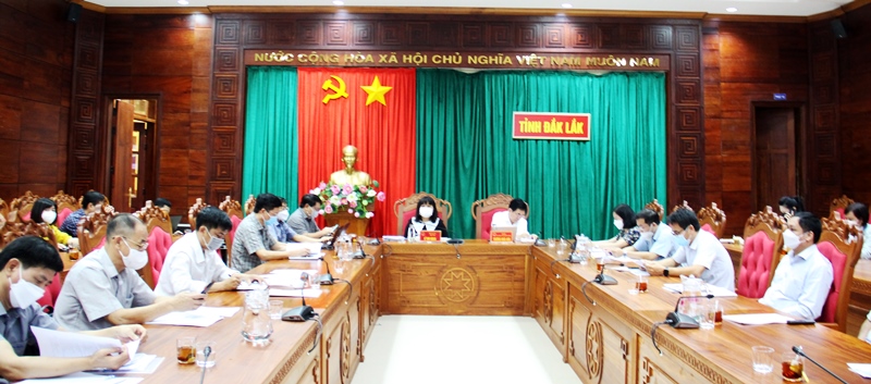 Thúc đẩy tiến trình chuyển đổi số quốc gia, gắn kết chặt chẽ với cải cách hành chính