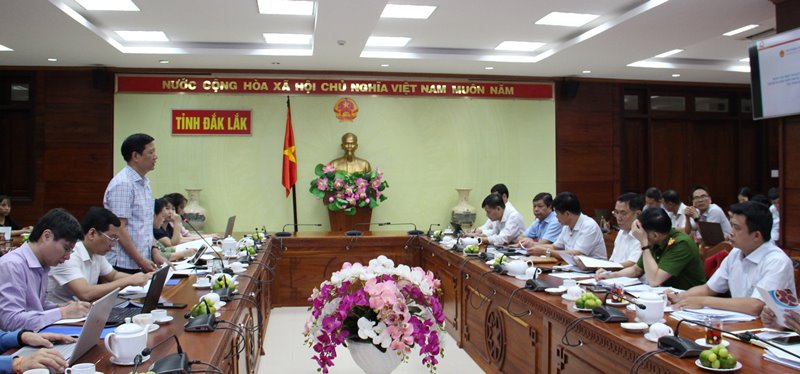 Đắk Lắk cần hoàn thiện Quy chế tiếp nhận và giải quyết TTHC tại Bộ phận một cửa thuận lợi hơn cho người dân.