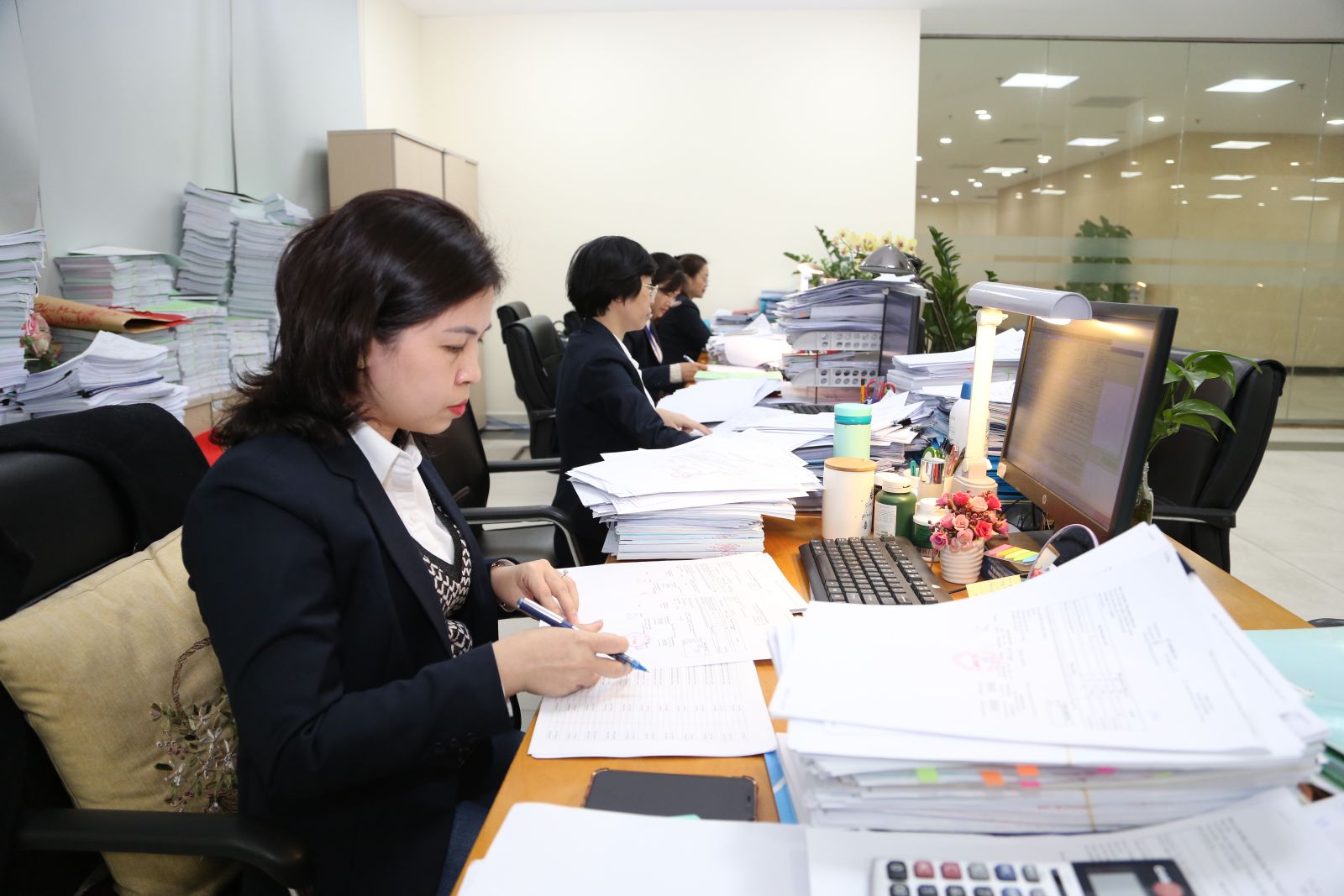 Bố trí ít nhất 15% ngân sách chi sự nghiệp khoa học phục vụ nghiên cứu công nghệ chiến lược