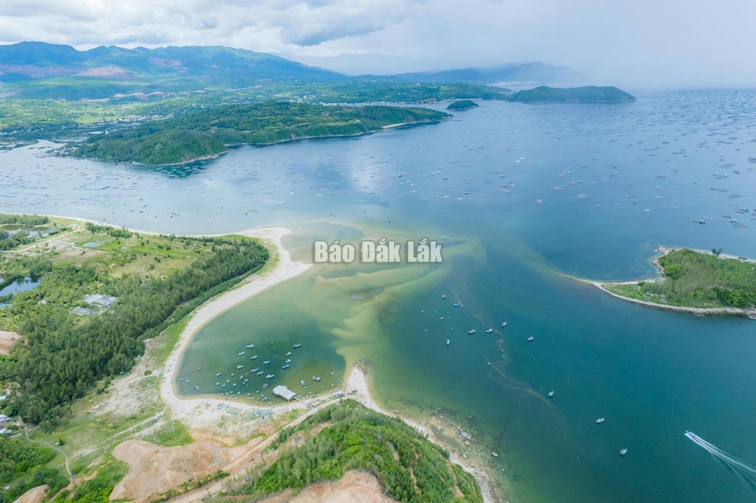 Tỉnh Đắk Lắk thuộc Vùng duyên hải Nam Trung Bộ và Tây Nguyên