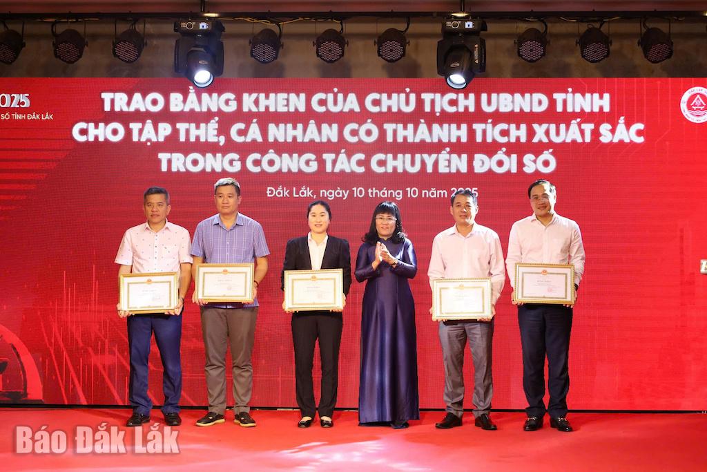 Đắk Lắk tổ chức Ngày hội Chuyển đổi số với chủ đề: “Công nghệ số - kiến tạo tương lai”